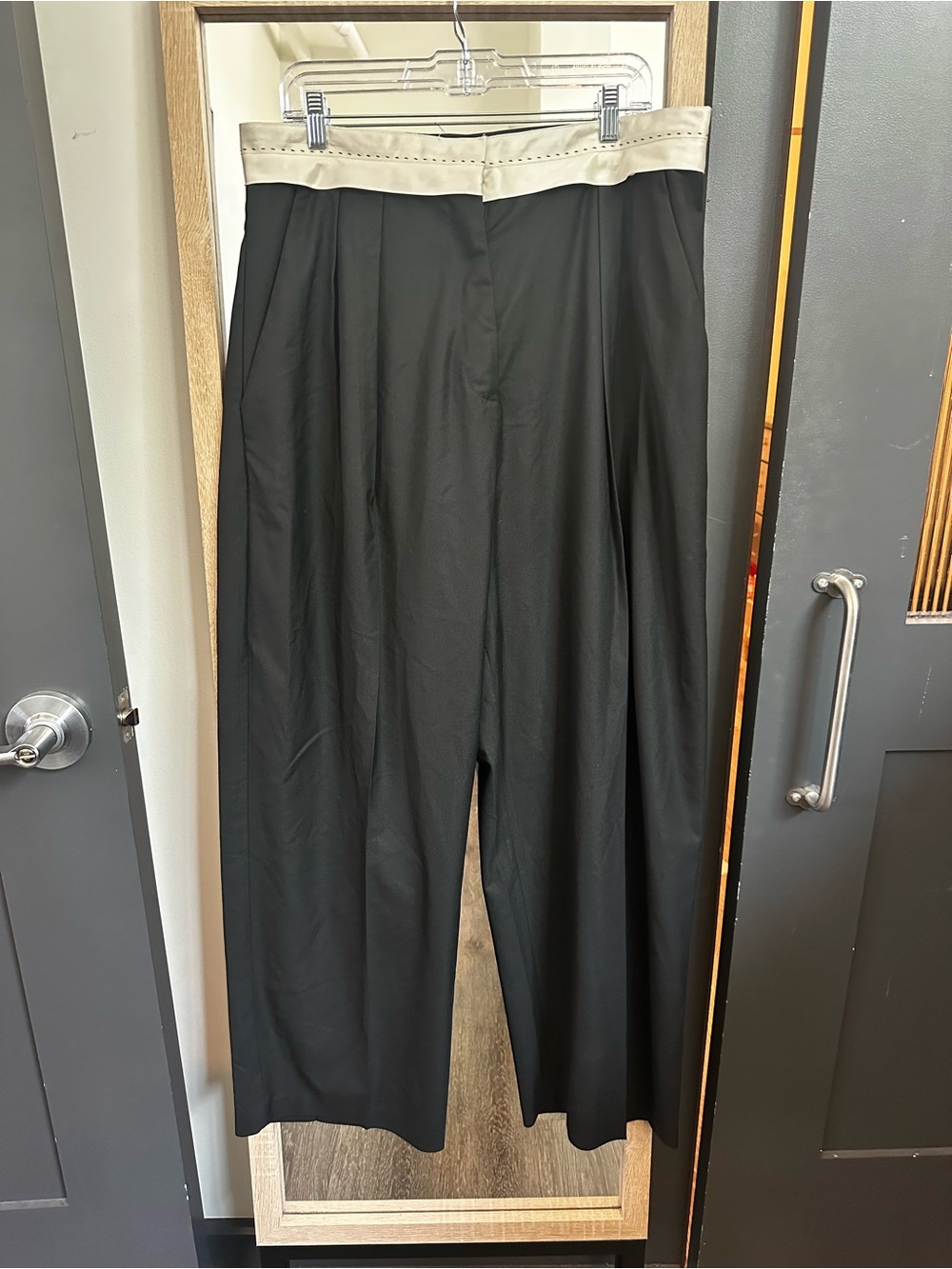 Zara contrast waistband trousers